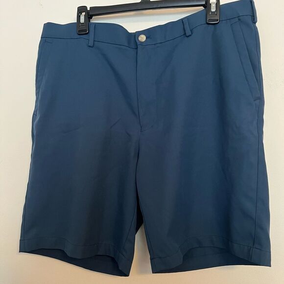 Peter Millar Blue Flat Front Shorts for Casual Elegance - Picture 1 of 3